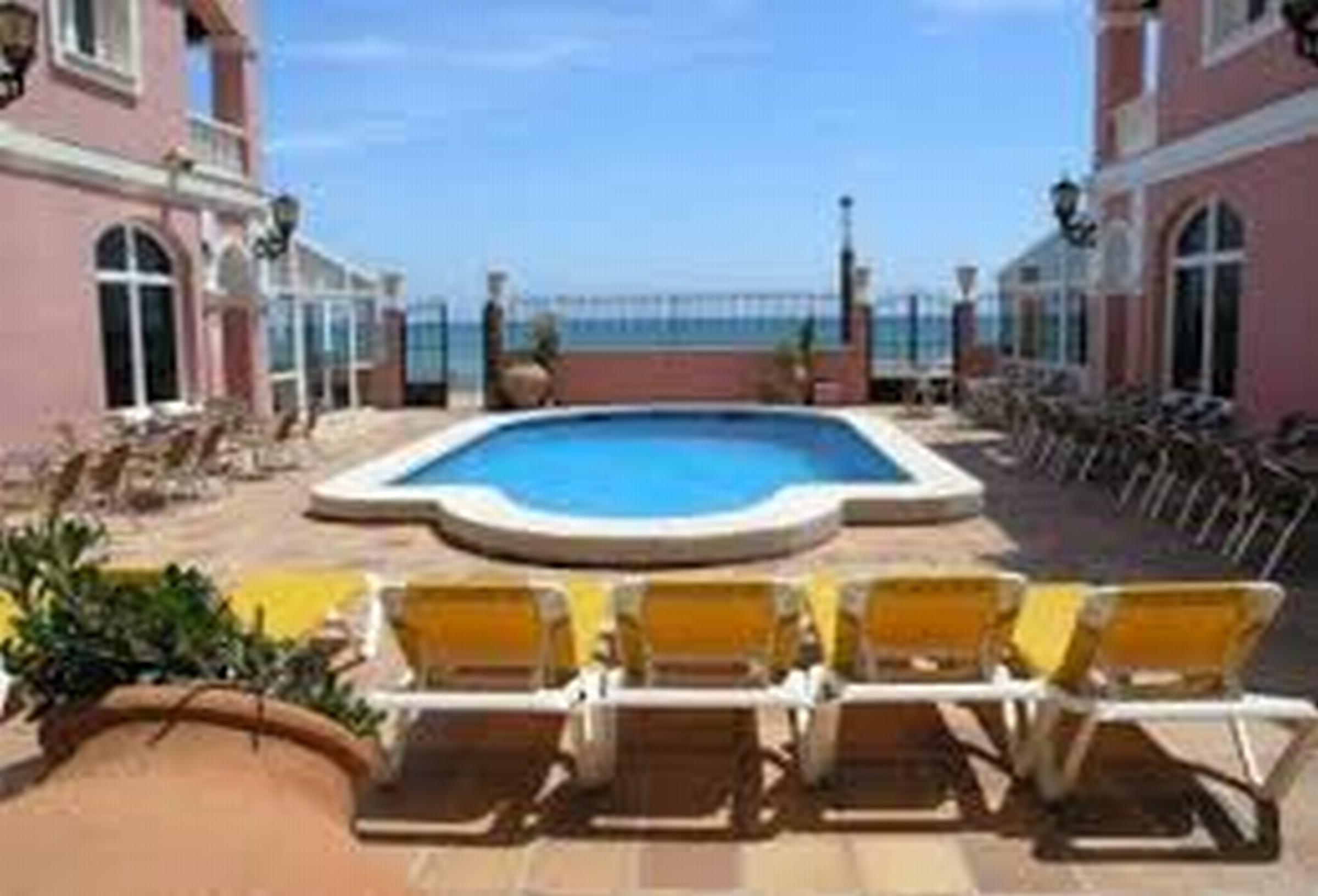 Lloyds Beach Club Torrevieja Exterior photo