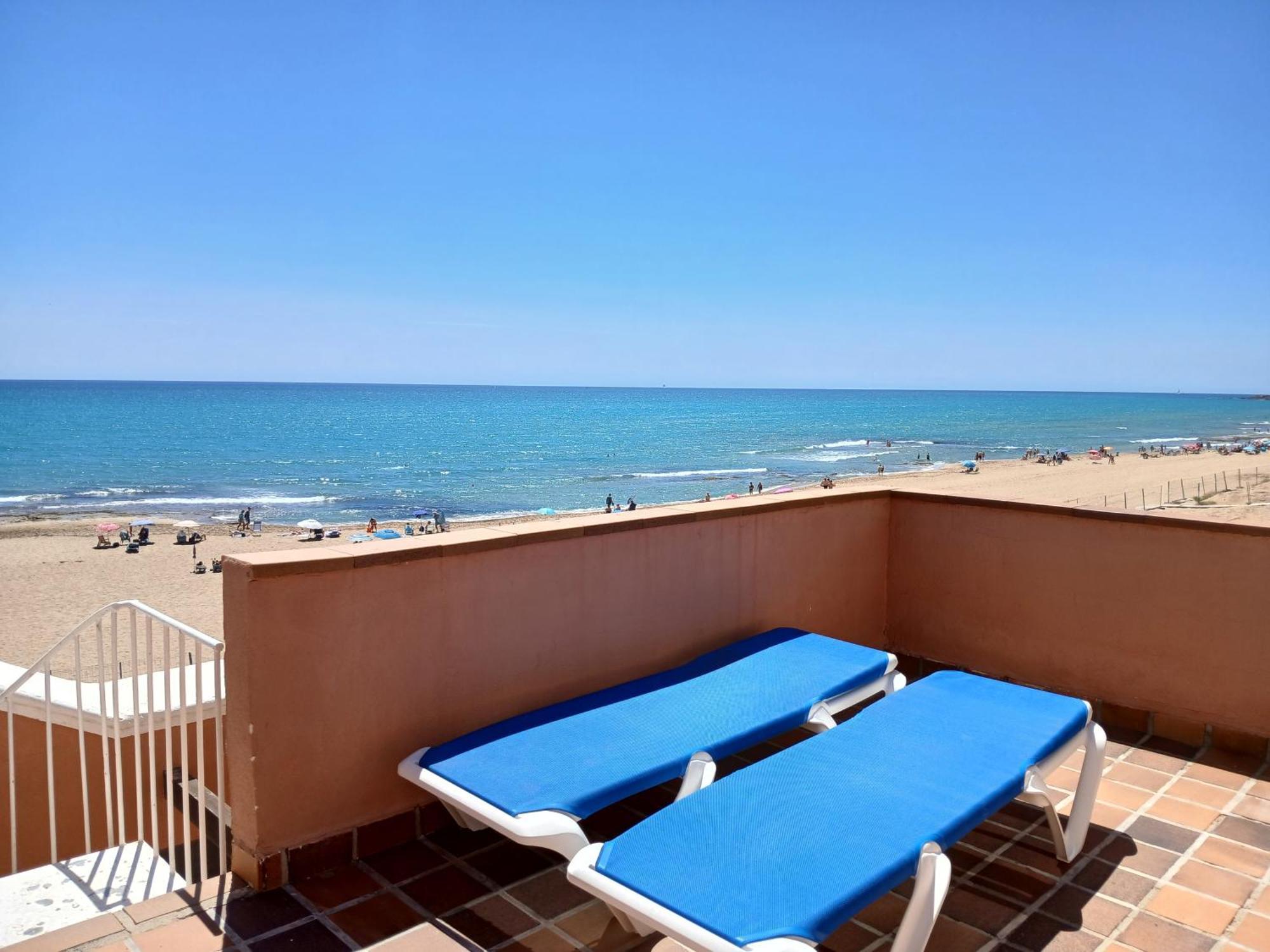 Lloyds Beach Club Torrevieja Exterior photo